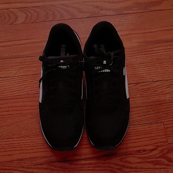 Puma Runners - Picture 6 of 6